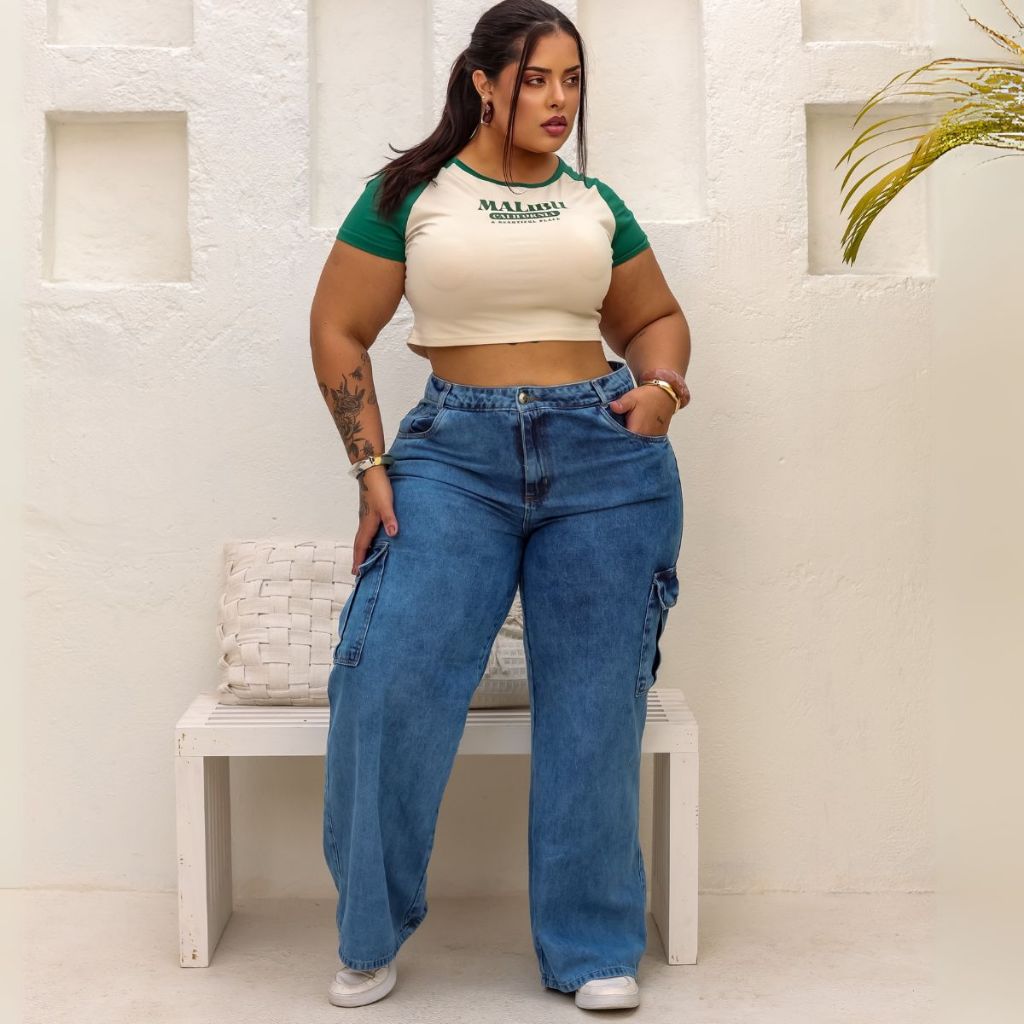 Calça Jeans Feminina Wide Leg Cargo Plus Size