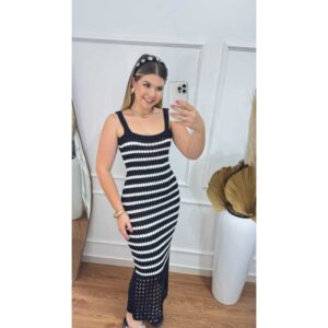 Vestido Tricô Listrado Decote Quadrado