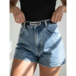 Short Jeans Feminino Marmorizado Sem Lycra Cintura Alta com Bolsos