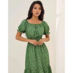 Vestido Floral Plus Size Manga Curta Princesa