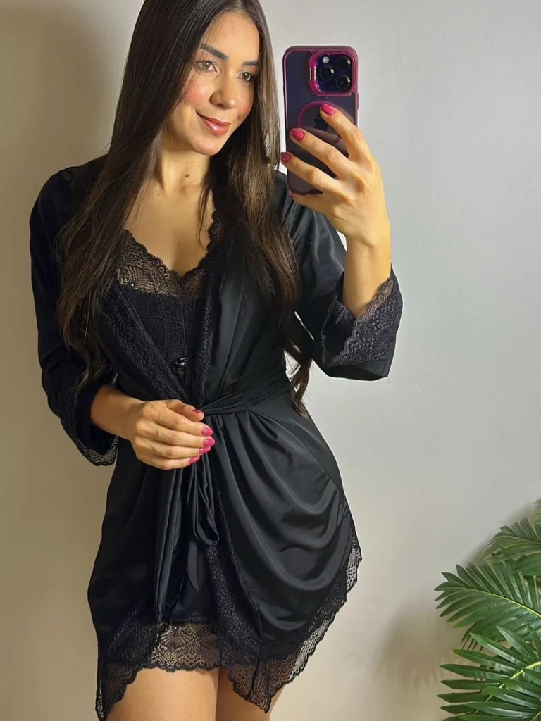 Camisola Sexy com Hobby de Renda Alça Regulável